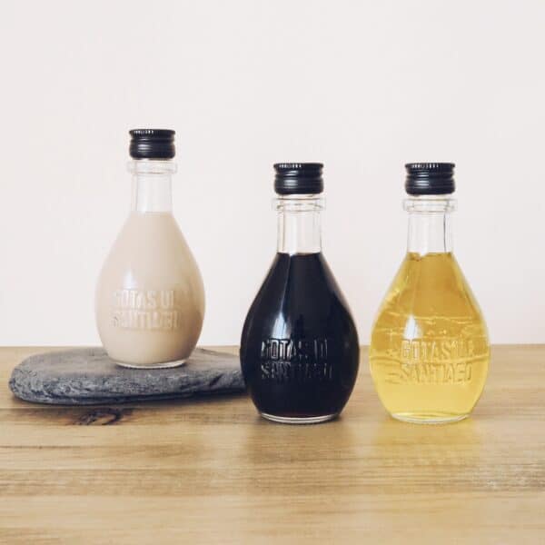 Mini botellas Gota de Santiago licores y crema