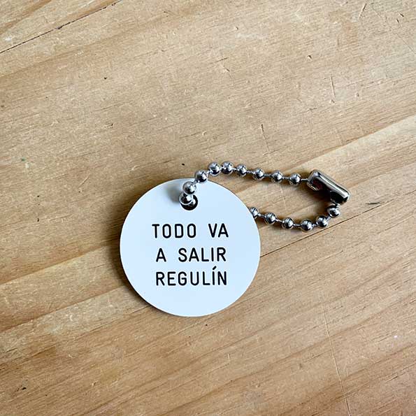 LLAVEROS NIHILISTAS Y DE AMOR