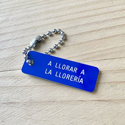 LLAVEROS NIHILISTAS Y DE AMOR