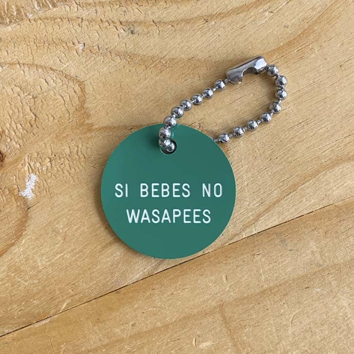 LLAVEROS NIHILISTAS Y DE AMOR