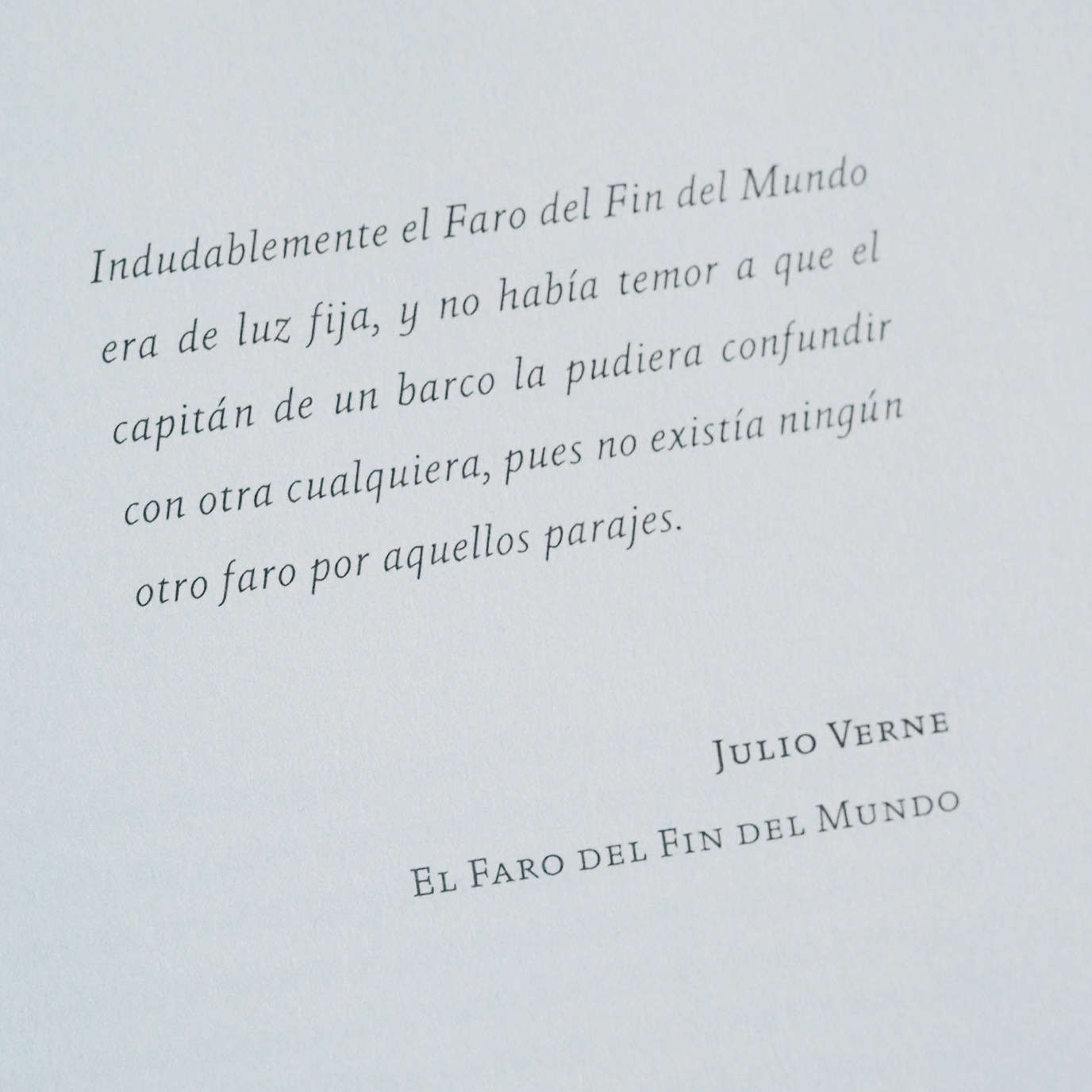 Breve Atlas de los faros del fin de mundo