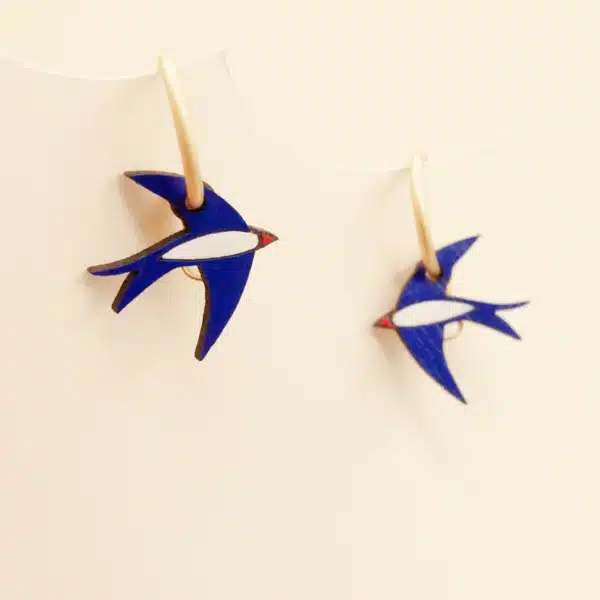 Pendientes golondrinas