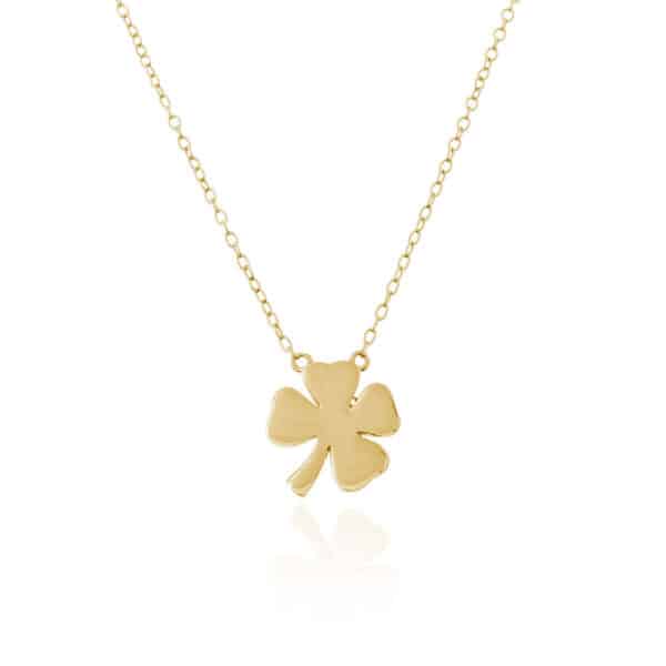 Collar Trébol es una joya minimalista, de plata de ley y un acabado en baño de oro.