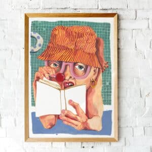 Ilustración artística de una mujer leyendo en una piscina, lámina decorativa estilo vintage.