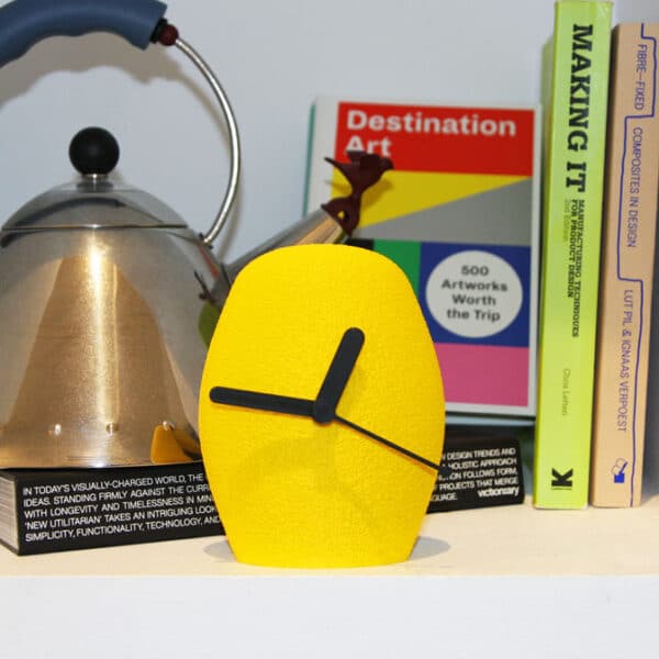 Reloj impreso en 3D con PLA reciclado