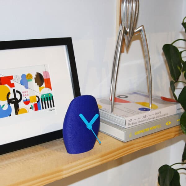 Reloj impreso en 3D con PLA reciclado